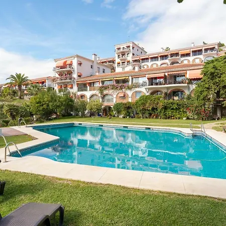 Lu&cia Jardin Al Mar *